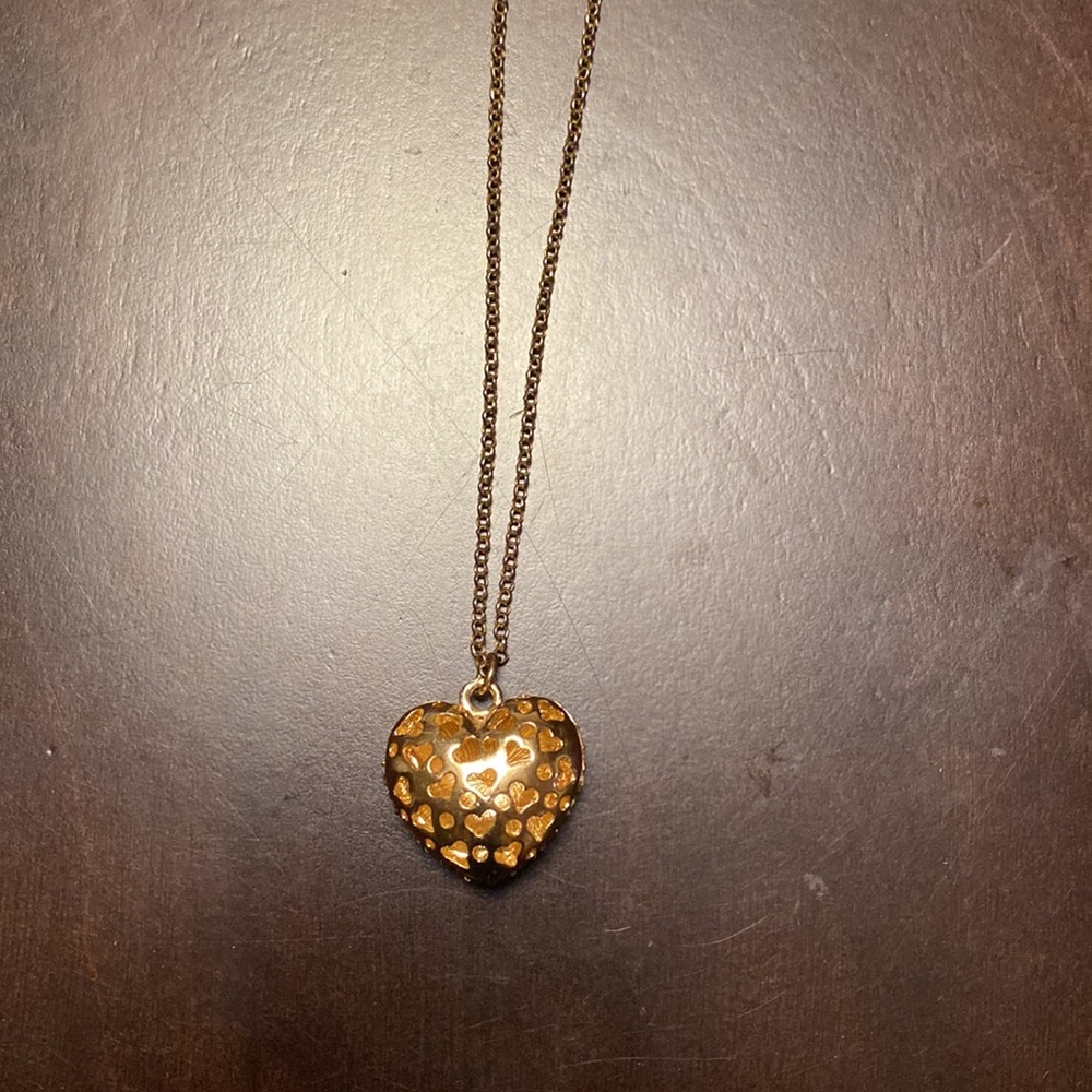 Gold Rhinestone Heart Necklace - Picture 3 of 5
